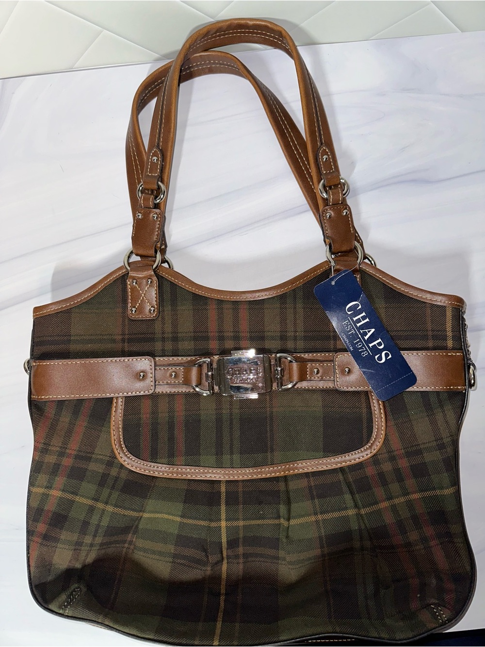 Chaps Olive Plaid Avalon Shoulder Bag New lightweight Autumn Fall look
